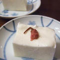 桜泡雪かん。