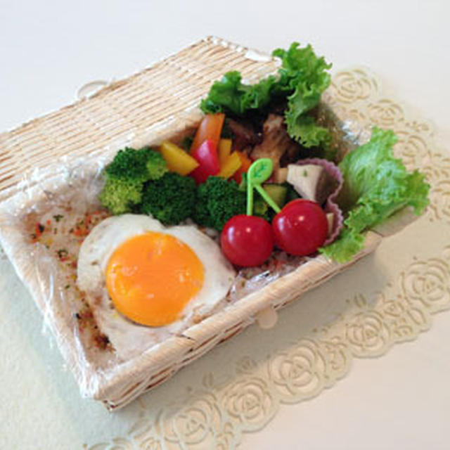 ハートの目玉焼き～ポロン綱をくわえて