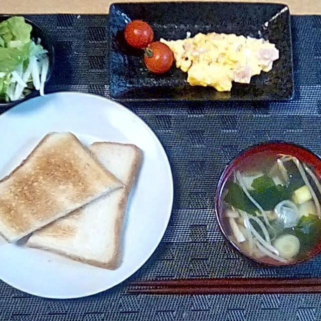タンパク質を調整しやすいのは朝食