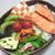 鮭弁当。カメラ目線のあんこ