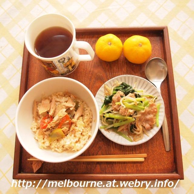 週末ブランチ　-タイカレーと野菜炒め-