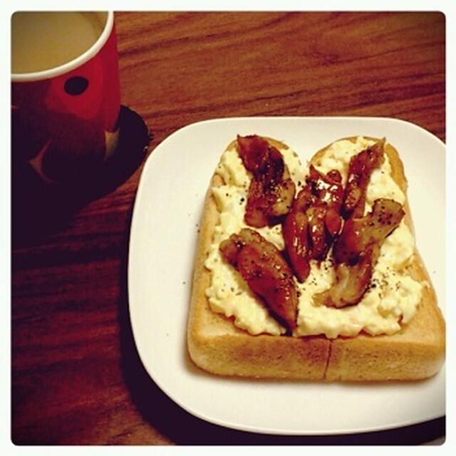 照り焼きチキンとたまごのトースト