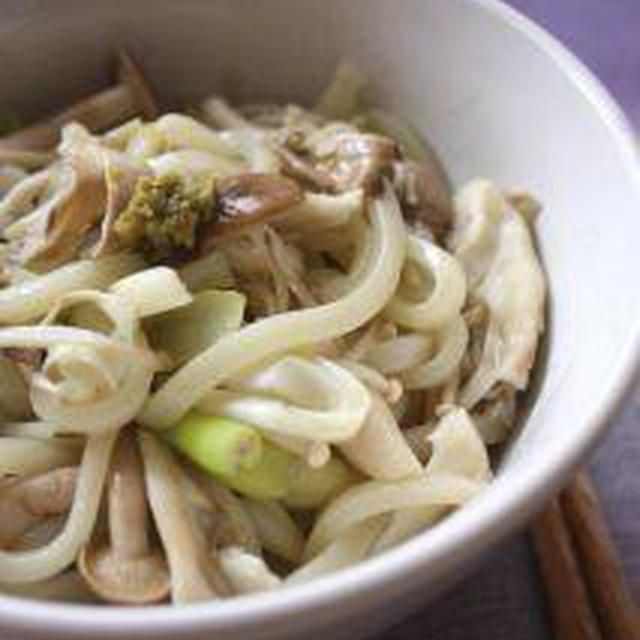 柚子胡椒添え♪たっぷりきのこの和えうどん