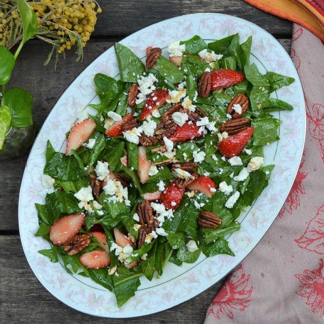 Spinach Strawberry Salad 苺とほうれん草のサラダ