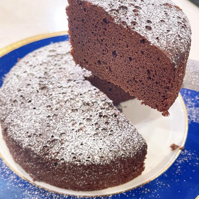 オーブンがなくてもフライパンでガトーショコラが作れます！！