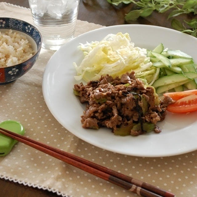 セロリと牛小間の柔らか炒め