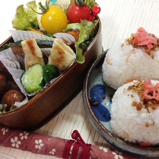 ７・４　紅ショウガとそぼろおにぎり弁当～♪