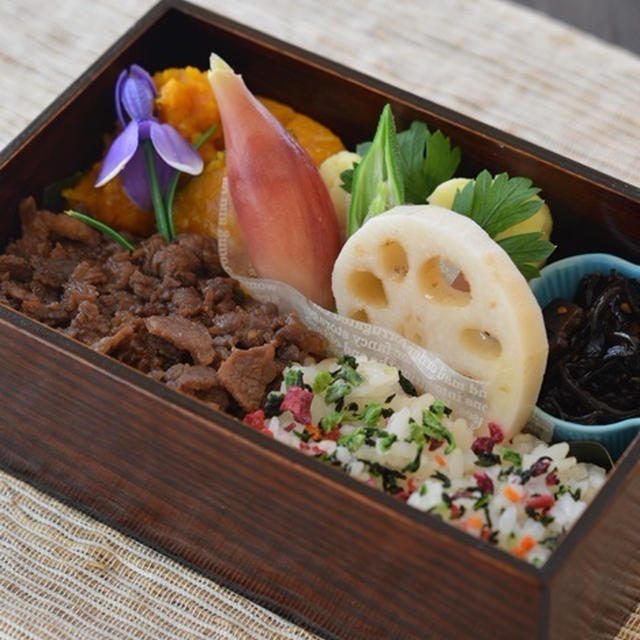 寝坊で牛しぐれ煮ご飯のお弁当★8月28日(水)