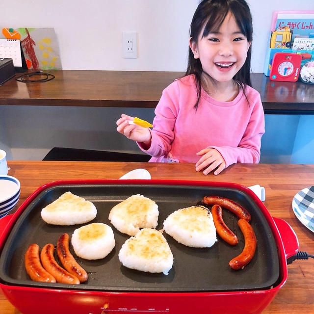 朝ごはんは焼きおにぎりです！