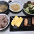 赤飯と鮭のこうじ漬け