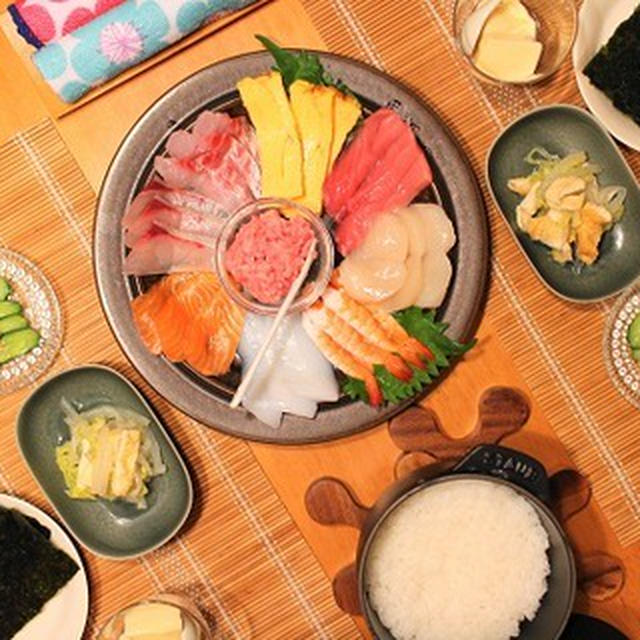『手巻き寿司』とストウブで『小さいおかず』の献立。