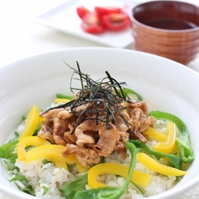 夏休みのお昼ごはんにも～水菜のサラダ焼肉丼♪