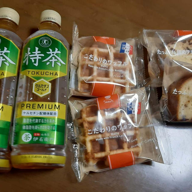 【ファミマ】最後のスイーツ　4種のフルーツケーキが美味しい