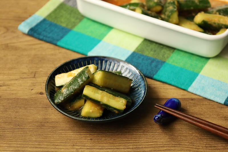 大量消費に！きゅうりの即席みそ漬けの超簡単作り方。塩もみなし！水切りなしですぐ食べられる！