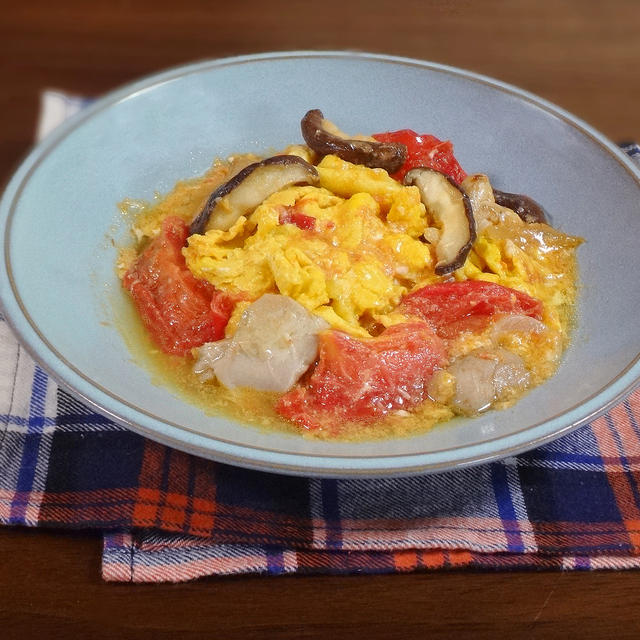 ふわとろ たまらん！やわらか鶏肉とトマトの激うま卵炒め