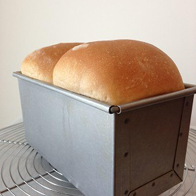 久しぶりのパン作り*手捏ね食パン