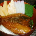 脂ののったとても美味しい北海道（道東）産のいわしをふっくらやわらかく仕上げたいわし丼