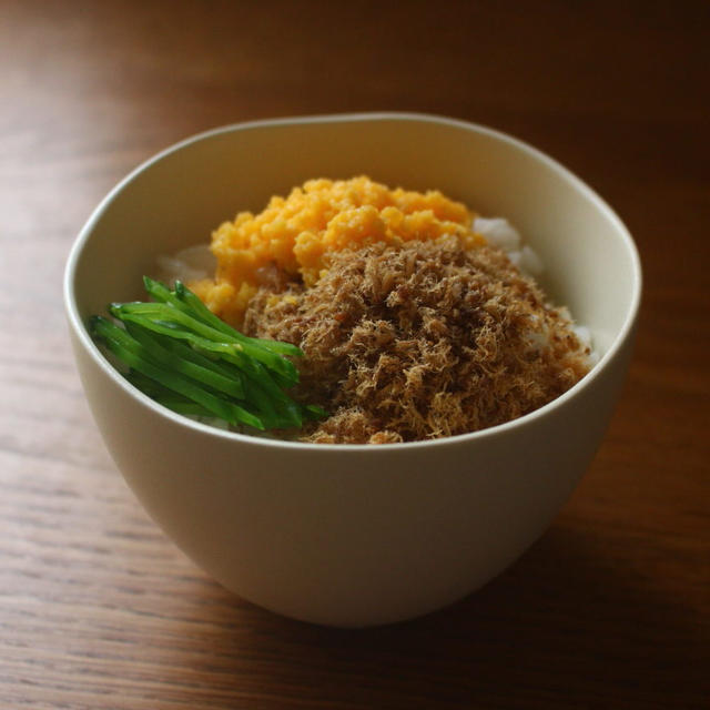 さばのそぼろ丼