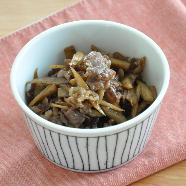 【作り置きレシピ】フライパンひとつで楽ちん！甘辛味でごはんが進む「牛肉とごぼうの甘辛煮」