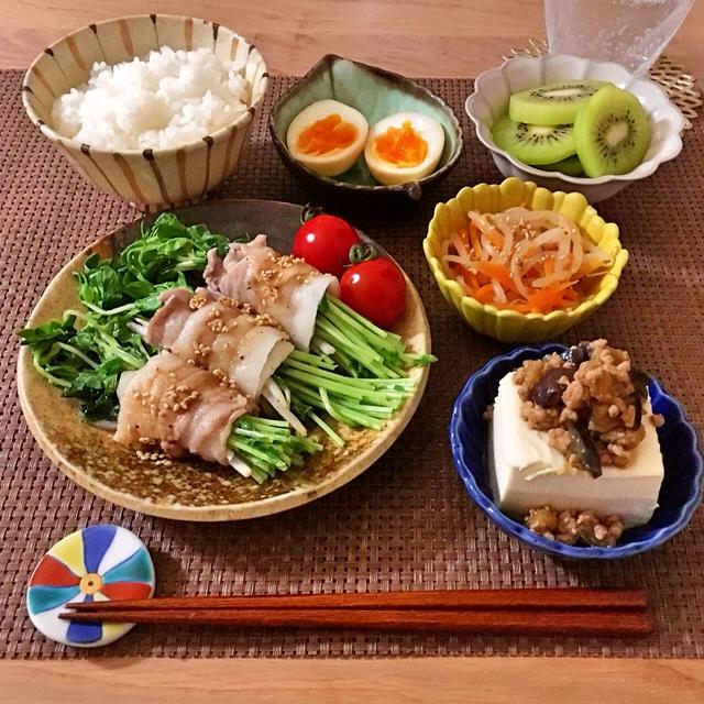 148.晩ごはんレシピ:【30分】もやしと豆苗の豚巻きレンジ蒸し、麻婆茄子がけ冷奴、人参ともやしのナムル