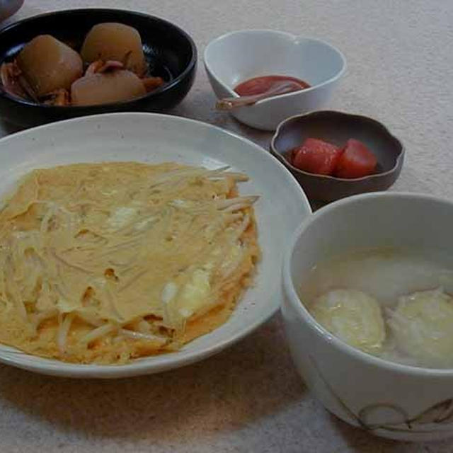 さつま芋粥ともやしオムレツ