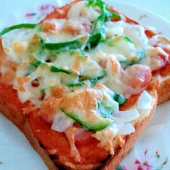 朝からガッツリ☆美味しいピザトースト　　（定年退職で専業主婦になりました）