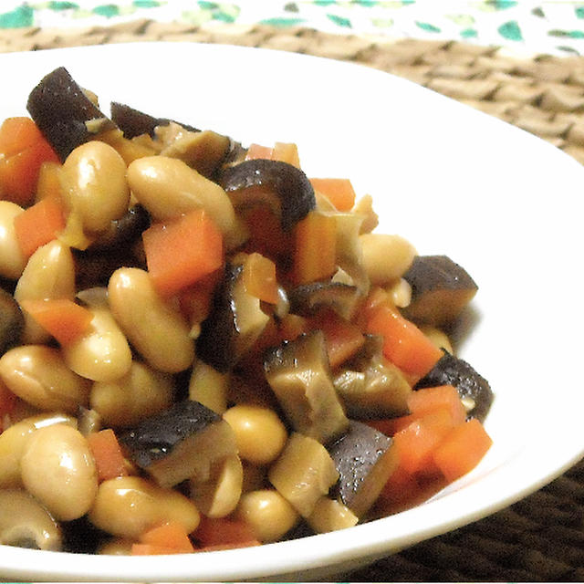 便利な蒸し大豆で簡単常備菜、大豆と干ししいたけの炒め煮