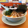 味噌ピリ辛ネギラーメン背脂変更多めで啜る 〜ほうれん草・海苔5枚・味付け玉子・山岡家〜