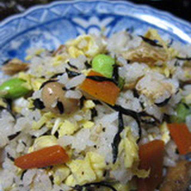「豆トリオとひじきの混ぜ寿司」