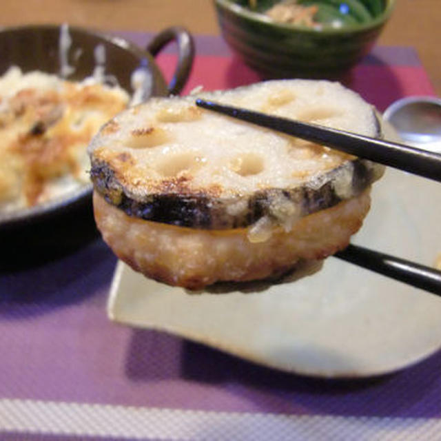 【レンコンの鶏つくね焼き】＆【餅入りグラタン】の定食＆チョコケーキ