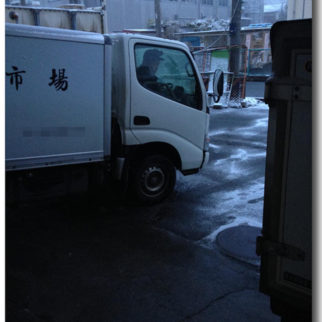 ダメだこりゃ；；　とりあえず市場に行ったけど .......