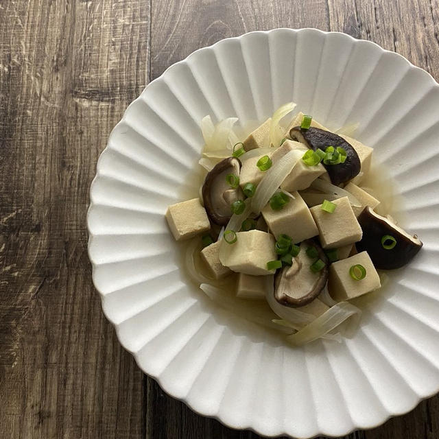 高野豆腐と玉ねぎの煮物