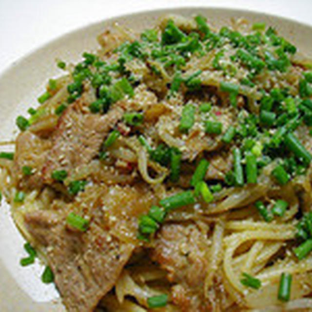 豚肉の胡麻ダレ仕立て