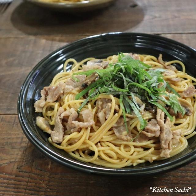 豚肉としその焦がしにんにく醤油パスタ♡【#簡単レシピ#パスタ】