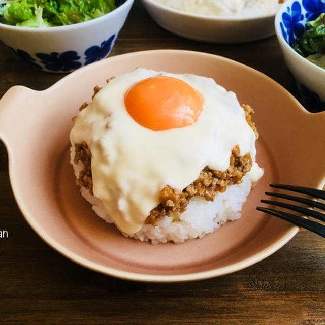 チーズフォンデュキーマカレーと、材料２つの粉ドレ。