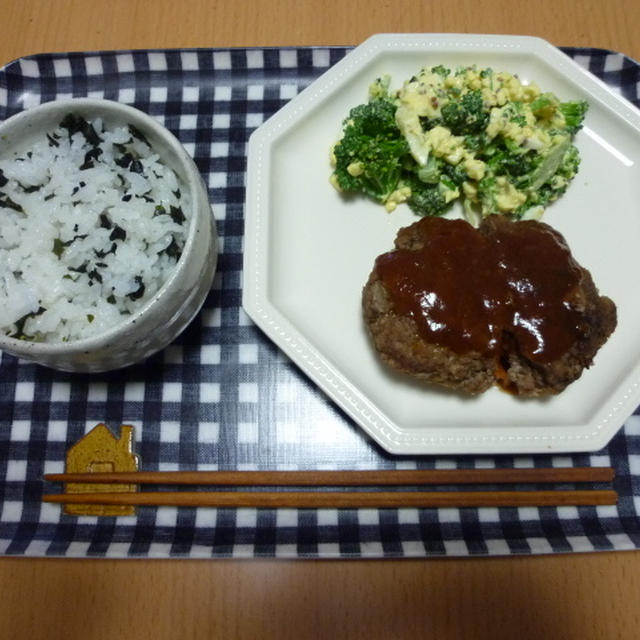ブロッコリーと卵のサラダ。
