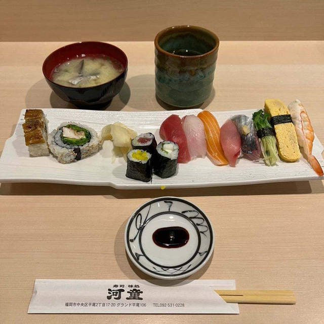 福岡プチトリップ　2日目その2　大好きな点心と十割蕎麦とワインのハッピーアワー　博多駅でお土産