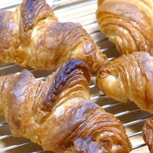 しぶとく焼いてるクロワッサン