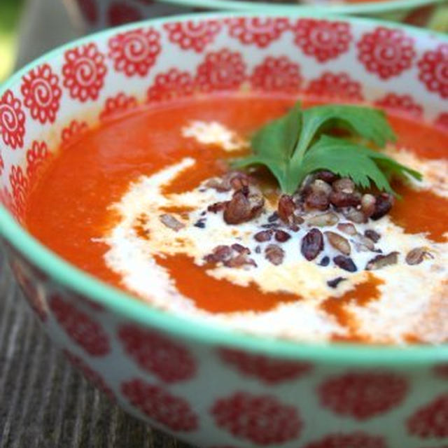 Cumin Tomato Soup with Multi Grain Rice Toppingクミン風味トマトスープ、六穀米トッピング