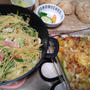 カブの葉とベーコンのバター醤油パスタ☆即席グラタン