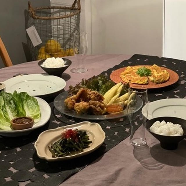 エスニック唐揚げやオムレツの夜ごはん＆デザートのパフェ