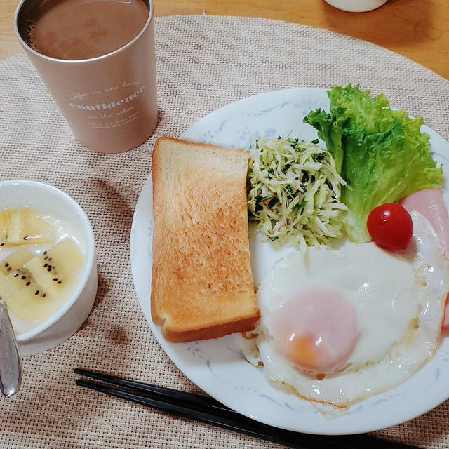 木曜日：雨予報だけど晴れてるし暑い(;^ω^)
