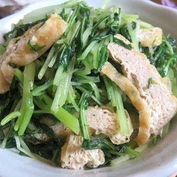 スピード副菜♪　水菜と油揚げのオイスターソース炒め