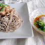 肉もりラー油蕎麦