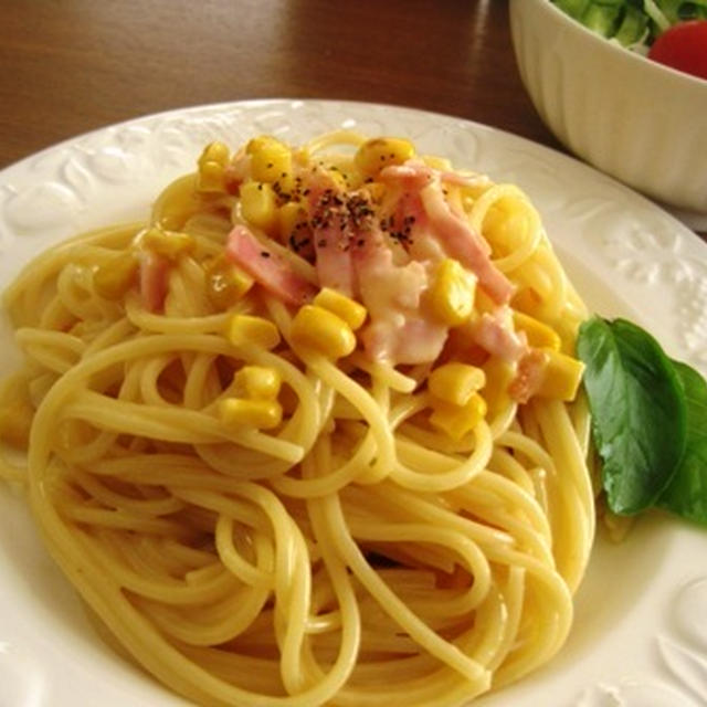 ベーコンとコーンのクリームパスタ