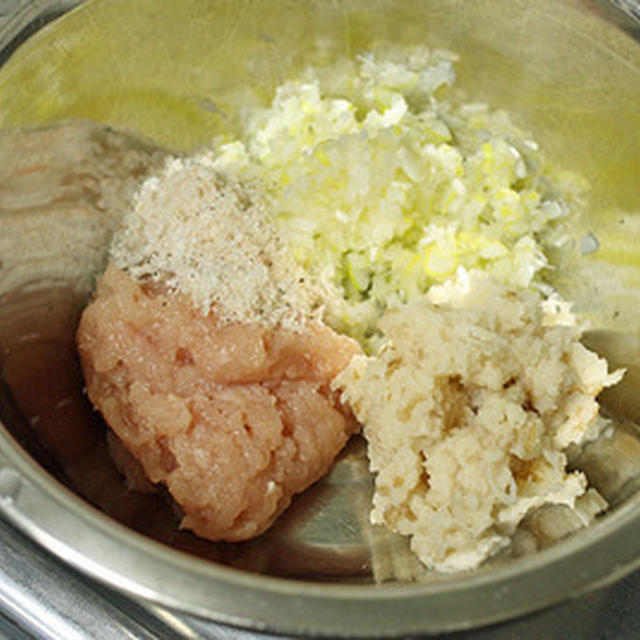 鶏つくねに「れんこん」を入れてみた