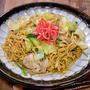 正麺で作る醤油焼きそばが美味しい&「スーパーの日替わり弁当がけっこう助かります」