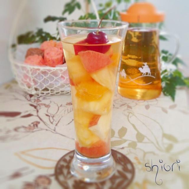 食べるアイスフルーツティ♪。