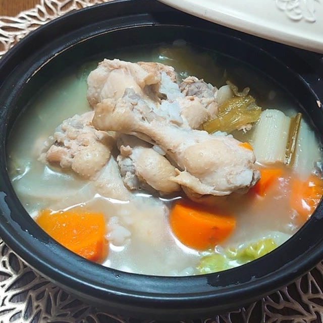 【手羽元と根菜の参鶏湯風】