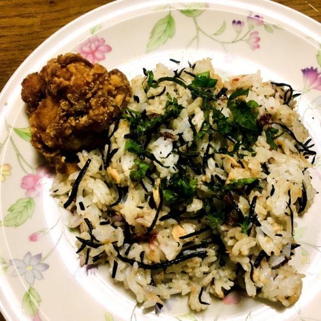 ツナとひじきの梅炒飯